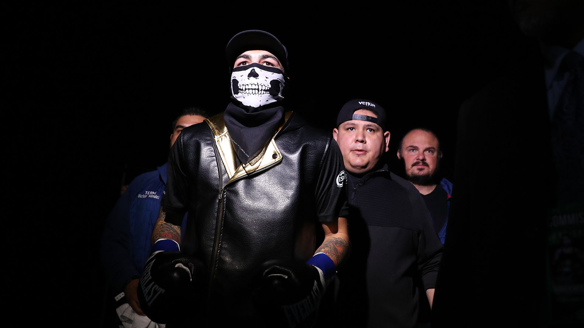 estrada-vs-mendez-02.jpg