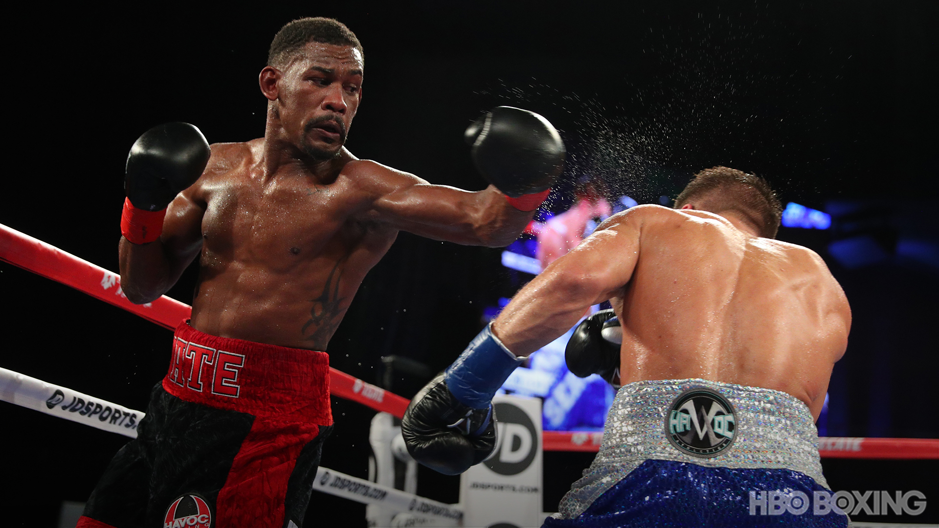 Jacobs Digs Deep to Defeat Derevyanchenko
